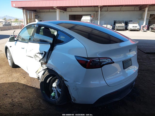 2023 TESLA MODEL Y 7SAYGDEE9PA128999 Photo 2