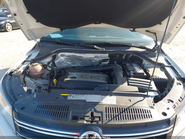 Aukcja sprzedaży 2014 Volkswagen Tiguan Se, vin: WVGBV3AX9EW526747, numer aukcji: 44668153