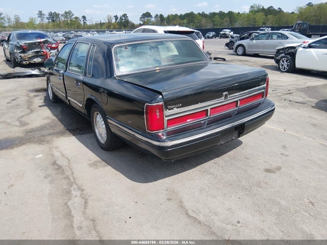 Aukcja sprzedaży 1997 Lincoln Town Car Signature, vin: 1LNLM82W5VY679155, numer aukcji: 44668169