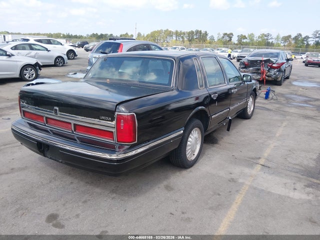 Aukcja sprzedaży 1997 Lincoln Town Car Signature, vin: 1LNLM82W5VY679155, numer aukcji: 44668169