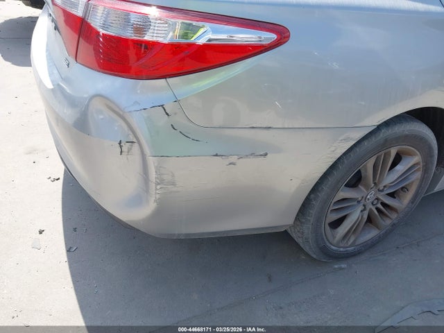 2017 Toyota Camry Se მანქანა იყიდება აუქციონზე, vin: 4T1BF1FK9HU702114, აუქციონის ნომერი: 44668171