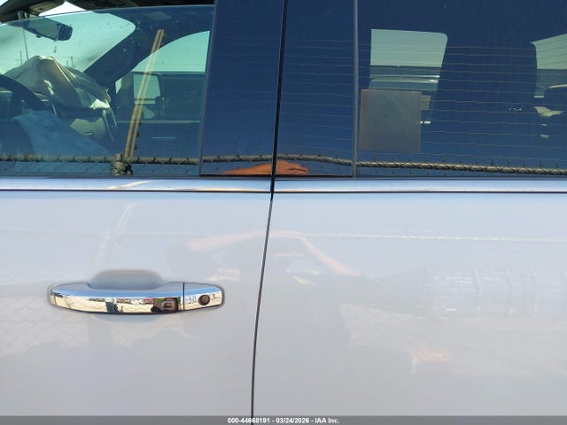 44668191 :رقم المزاد ، 1GC4YUEY2NF356860 vin ، 2022 Chevrolet Silverado 3500hd 4wd  Long Bed Ltz مزاد بيع