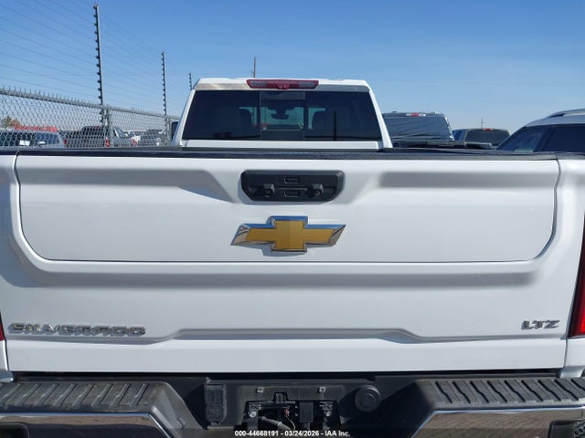 44668191 :رقم المزاد ، 1GC4YUEY2NF356860 vin ، 2022 Chevrolet Silverado 3500hd 4wd  Long Bed Ltz مزاد بيع