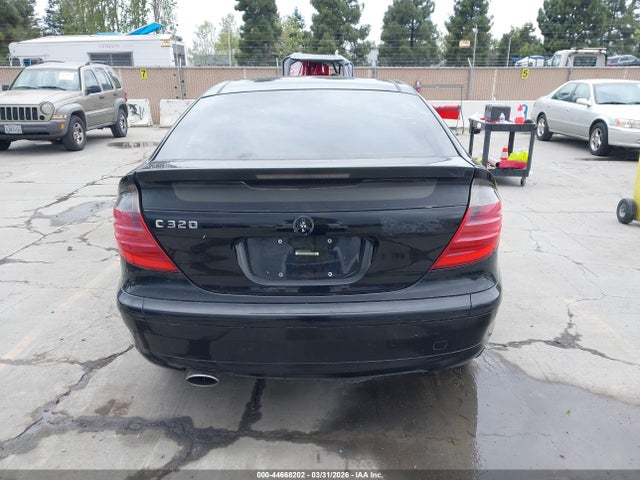 44668202 :رقم المزاد ، WDBRN64J64A640498 vin ، 2004 Mercedes-benz C 320 Sport مزاد بيع