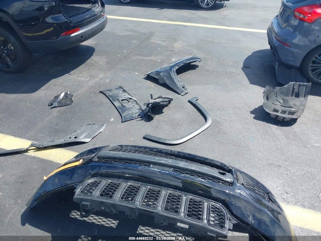 2024 Jeep Grand Cherokee L Limited 4x2 მანქანა იყიდება აუქციონზე, vin: 1C4RJJBG2R8940688, აუქციონის ნომერი: 44668232