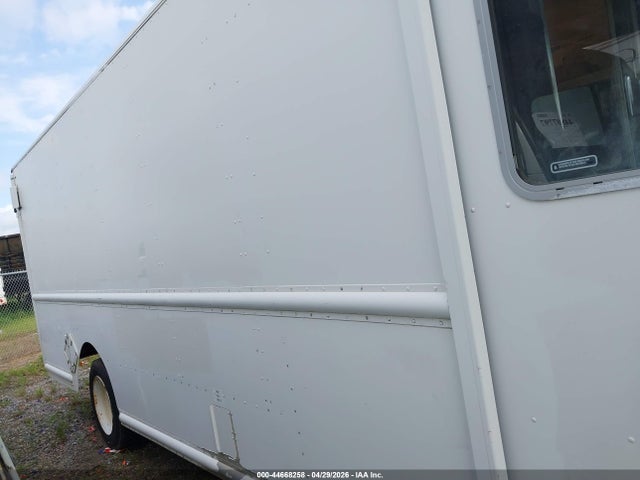 Freightliner Chassis M Line Walk-in Van 2014 4UZAAPDU6ECFT0887 Image 15