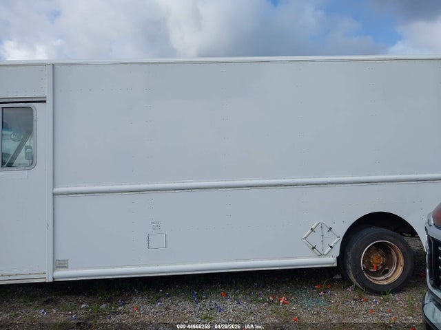 Freightliner Chassis M Line Walk-in Van 2014 4UZAAPDU6ECFT0887 Image 16