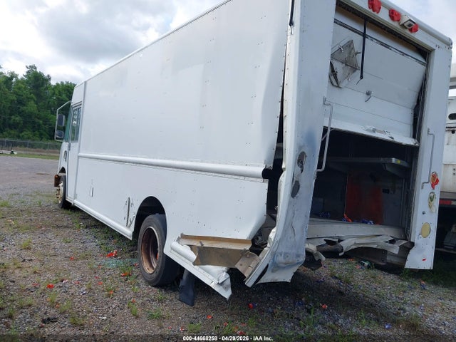 Freightliner Chassis M Line Walk-in Van 2014 4UZAAPDU6ECFT0887 Image 3