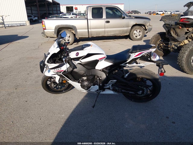 Honda CBR1000 RR 2025 JH2SC7717SK800168 Image 13