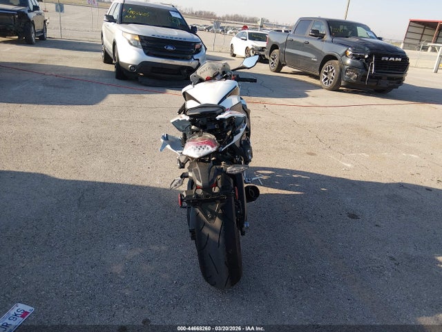 Honda CBR1000 RR 2025 JH2SC7717SK800168 Image 6