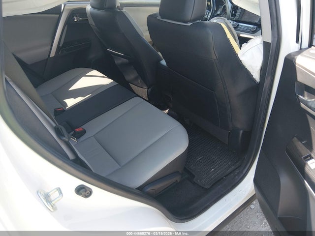 JTMDFREV4JJ179650 Toyota Rav4 Limited