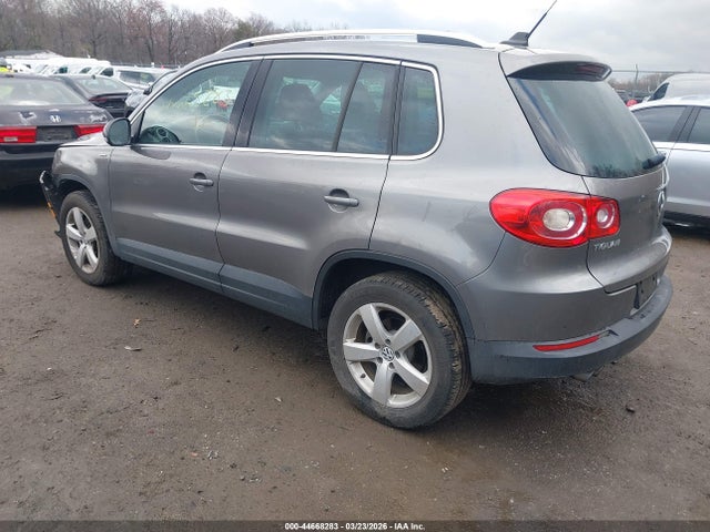 Продаж на аукціоні авто 2010 Volkswagen Tiguan Wolfsburg Edition, vin: WVGAV7AX0AW001573, номер лоту: 44668283