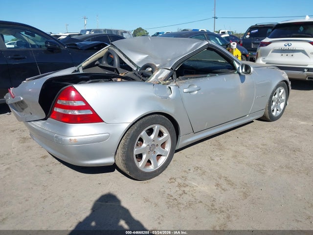 Aukcja sprzedaży 2001 Mercedes-benz Slk 230 Kompressor, vin: WDBKK49F11F224733, numer aukcji: 44668288
