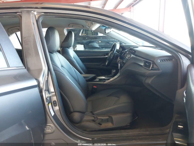 4T1B11HK3KU209502 Toyota CAMRY SE