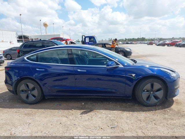 Aukcja sprzedaży 2018 Tesla Model 3 Long Range/mid Range, vin: 5YJ3E1EA1JF041858, numer aukcji: 44668300
