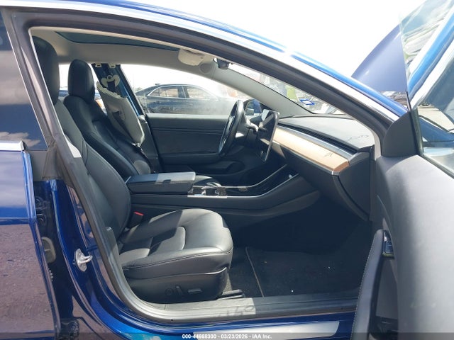 Aukcja sprzedaży 2018 Tesla Model 3 Long Range/mid Range, vin: 5YJ3E1EA1JF041858, numer aukcji: 44668300