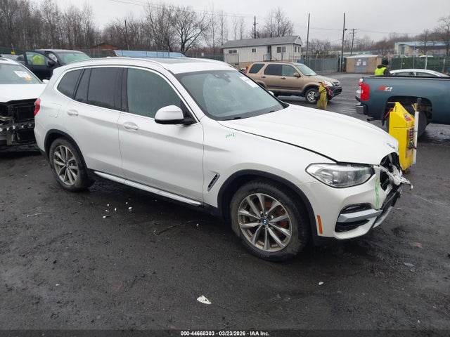 2019 BMW X3 5UXTR9C52KLP86687