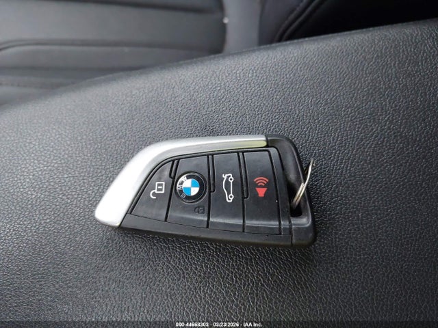 2019 BMW X3 5UXTR9C52KLP86687 Photo 10