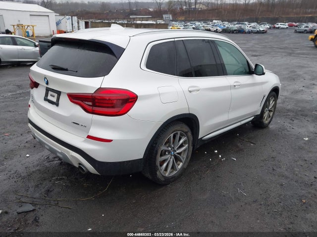 2019 BMW X3 5UXTR9C52KLP86687 Photo 3