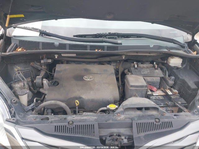5TDYK3DC2ES485023 Toyota Sienna Xle V6 8 Passenger