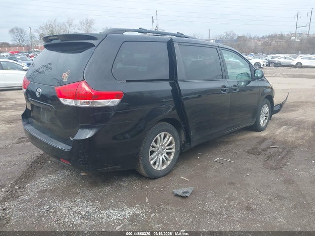 5TDYK3DC2ES485023 Toyota Sienna Xle V6 8 Passenger