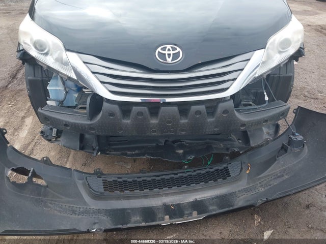 5TDYK3DC2ES485023 Toyota Sienna Xle V6 8 Passenger