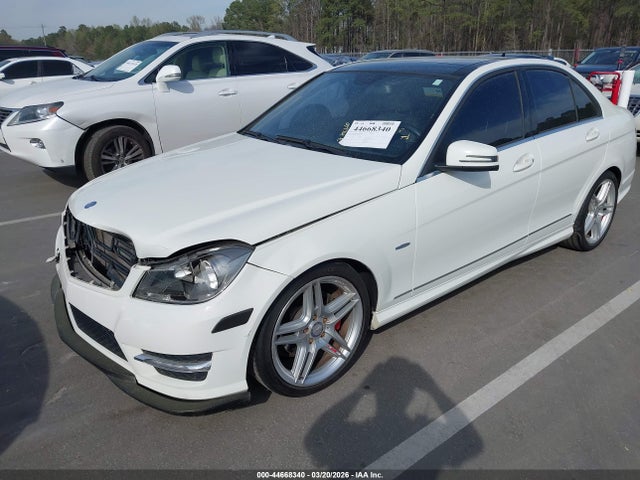 44668340 :رقم المزاد ، WDDGF4HB1CR213412 vin ، 2012 Mercedes-benz C 250 Sport مزاد بيع