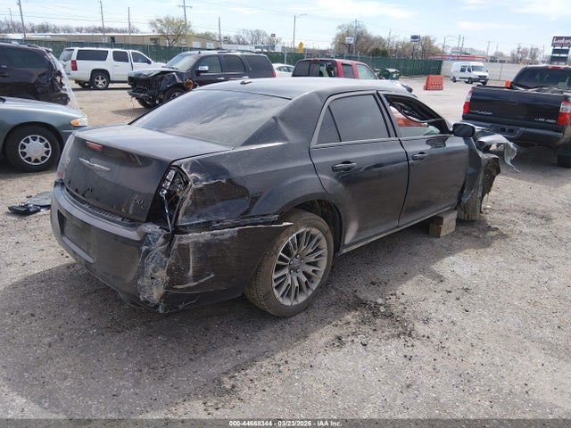 Продажа на аукционе авто 2013 Chrysler 300c John Varvatos Limited Edition, vin: 2C3CCADGXDH741456, номер лота: 44668344