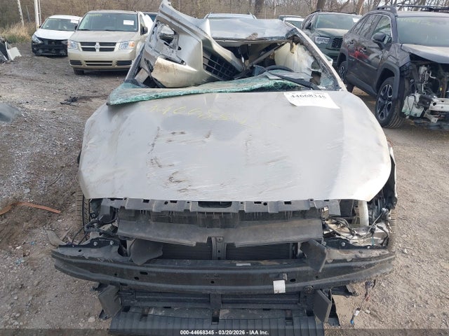 44668345 :رقم المزاد ، 4S3BNAB65J3004742 vin ، 2018 Subaru Legacy 2.5i مزاد بيع