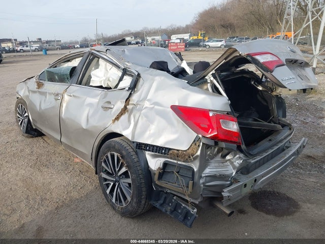 44668345 :رقم المزاد ، 4S3BNAB65J3004742 vin ، 2018 Subaru Legacy 2.5i مزاد بيع