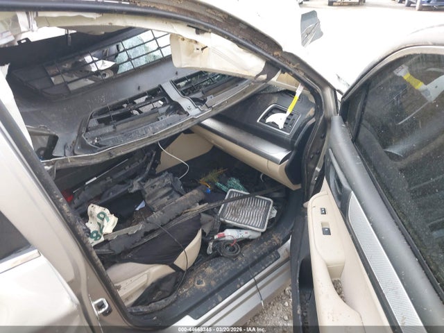 44668345 :رقم المزاد ، 4S3BNAB65J3004742 vin ، 2018 Subaru Legacy 2.5i مزاد بيع