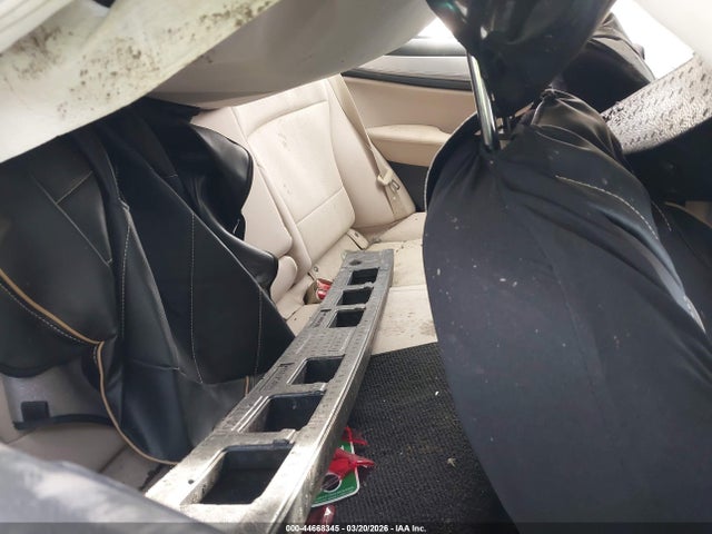 44668345 :رقم المزاد ، 4S3BNAB65J3004742 vin ، 2018 Subaru Legacy 2.5i مزاد بيع