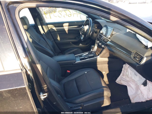 Продаж на аукціоні авто 2018 Honda Accord Sport, vin: 1HGCV1F36JA103295, номер лоту: 44668349