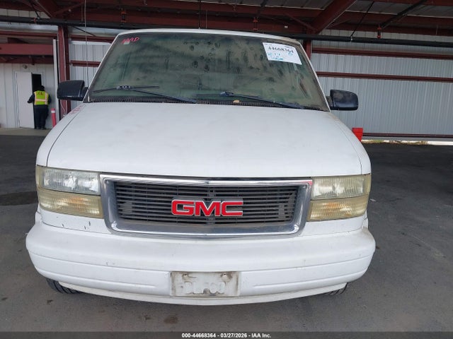 44668364 :رقم المزاد ، 1GKDM19X03B513760 vin ، 2003 Gmc Safari مزاد بيع