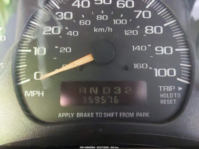 44668364 :رقم المزاد ، 1GKDM19X03B513760 vin ، 2003 Gmc Safari مزاد بيع