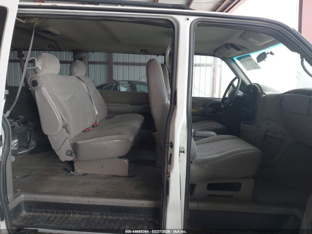 44668364 :رقم المزاد ، 1GKDM19X03B513760 vin ، 2003 Gmc Safari مزاد بيع