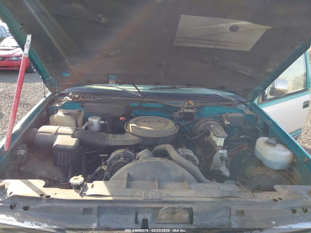 1993 CHEVROLET GMT-400 2GCFC29K6P1226415 Photo 9