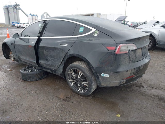 Auction sale of the 2019 Tesla Model 3 Long Range/performance, vin: 5YJ3E1EB8KF195672, lot number: 44668385