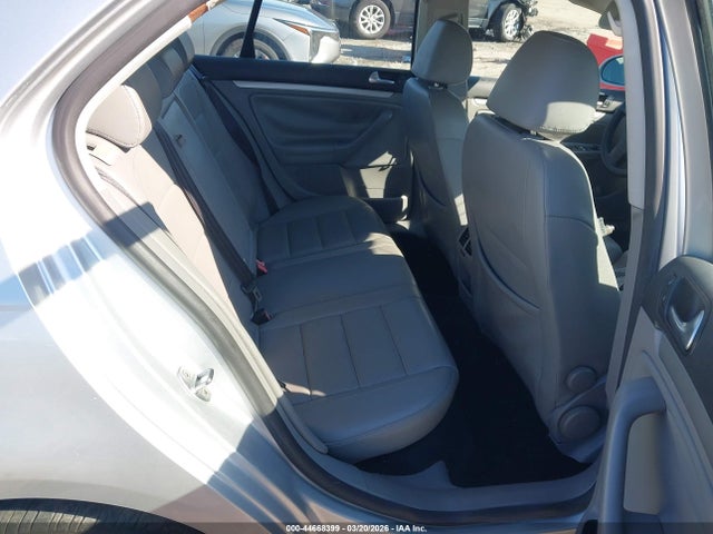 2007 Volkswagen Jetta 2.5 მანქანა იყიდება აუქციონზე, vin: 3VWRF71K37M039507, აუქციონის ნომერი: 44668399