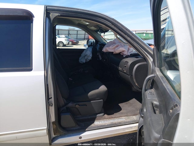 Продажа на аукционе авто 2012 Chevrolet Silverado 1500 Lt, vin: 1GCRKSE76CZ233951, номер лота: 44668471