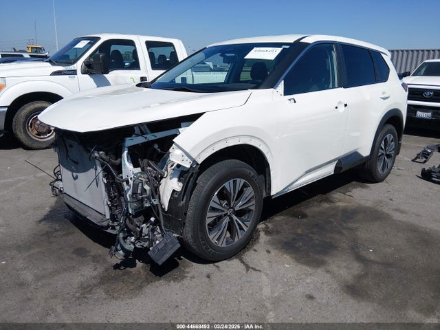 JN8BT3BA0PW410624 Nissan Rogue Sv Fwd