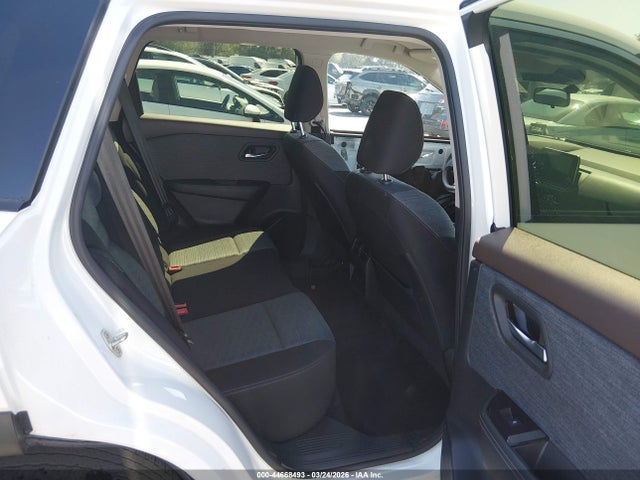 JN8BT3BA0PW410624 Nissan Rogue Sv Fwd