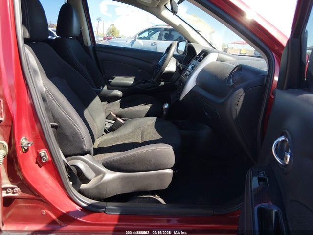 3N1CN7AP8FL821977 Nissan Versa 1.6 Sv