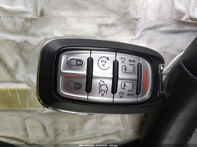 2022 Chrysler Pacifica Touring L მანქანა იყიდება აუქციონზე, vin: 2C4RC1BG8NR141992, აუქციონის ნომერი: 44668508