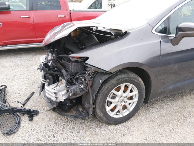 2022 Chrysler Pacifica Touring L მანქანა იყიდება აუქციონზე, vin: 2C4RC1BG8NR141992, აუქციონის ნომერი: 44668508