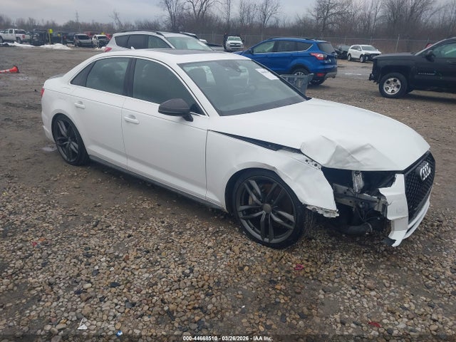2017 AUDI A4 WAUENAF43HN040642