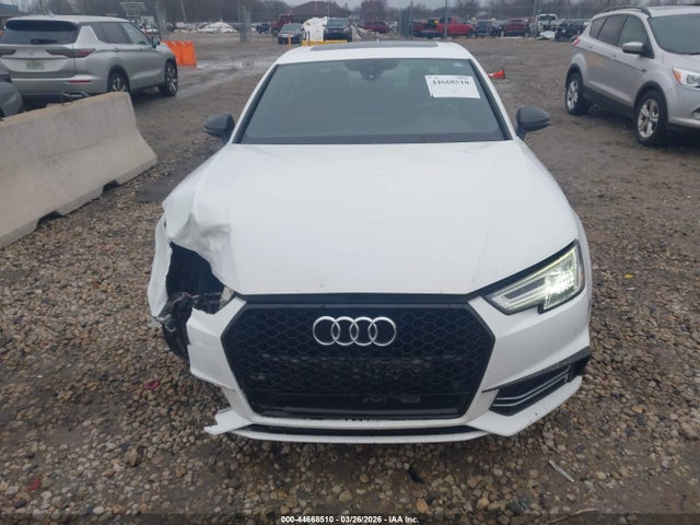 Продаж на аукціоні авто 2017 Audi A4 2.0t Premium, vin: WAUENAF43HN040642, номер лоту: 44668510