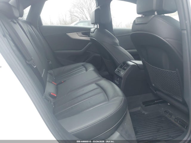 2017 AUDI A4 WAUENAF43HN040642 Photo 7