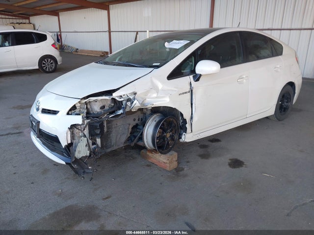 JTDKN3DU6E1827799 Toyota Prius Four