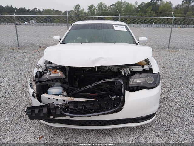44668517 :رقم المزاد ، 2C3CCABGXPH641140 vin ، 2023 Chrysler 300 300s مزاد بيع